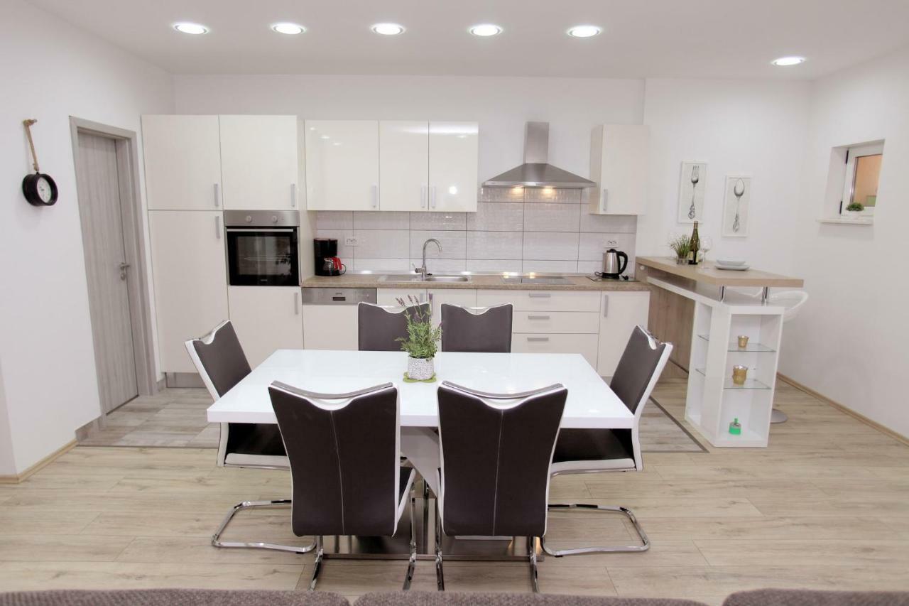 Apartments Viki Trogir Dış mekan fotoğraf