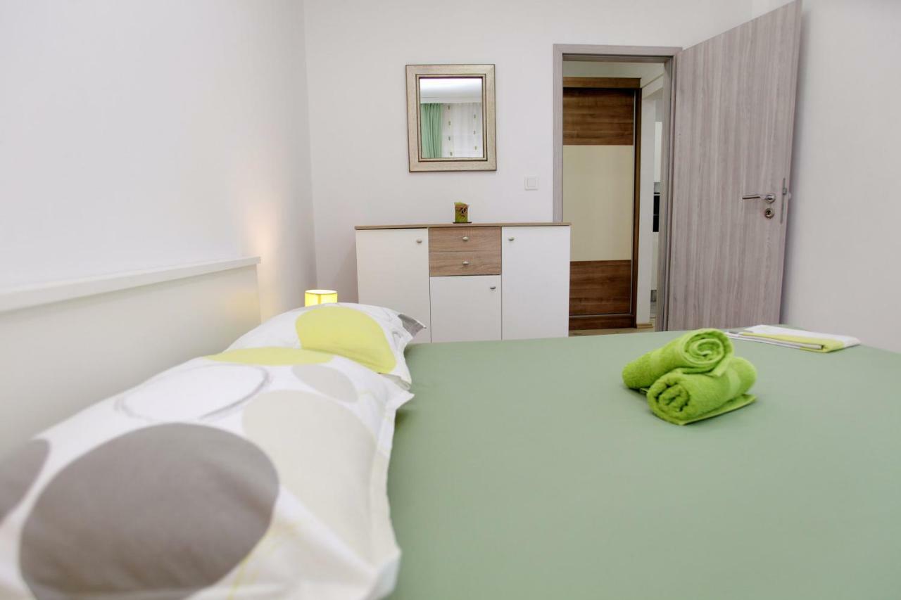 Apartments Viki Trogir Dış mekan fotoğraf