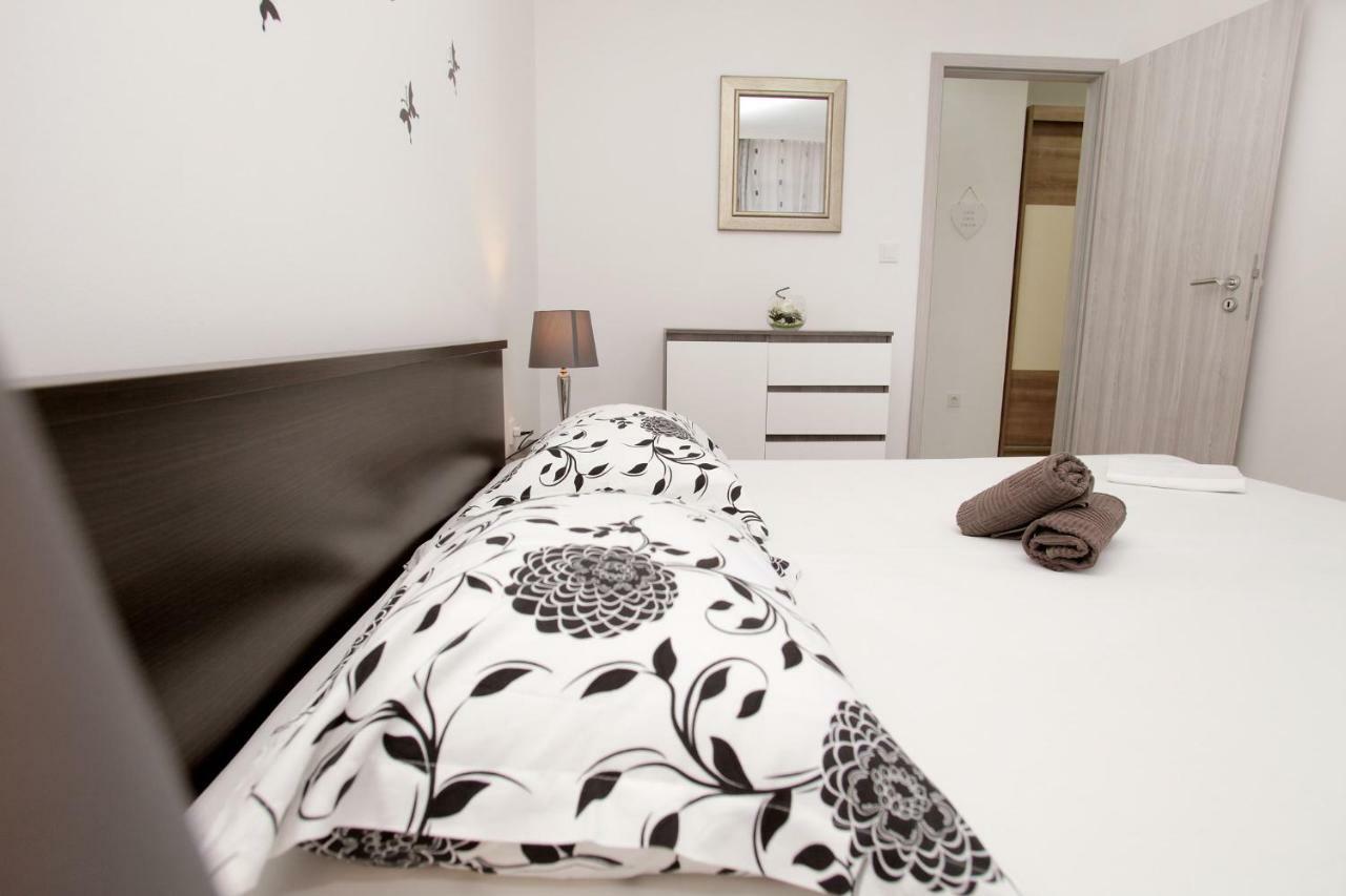 Apartments Viki Trogir Dış mekan fotoğraf