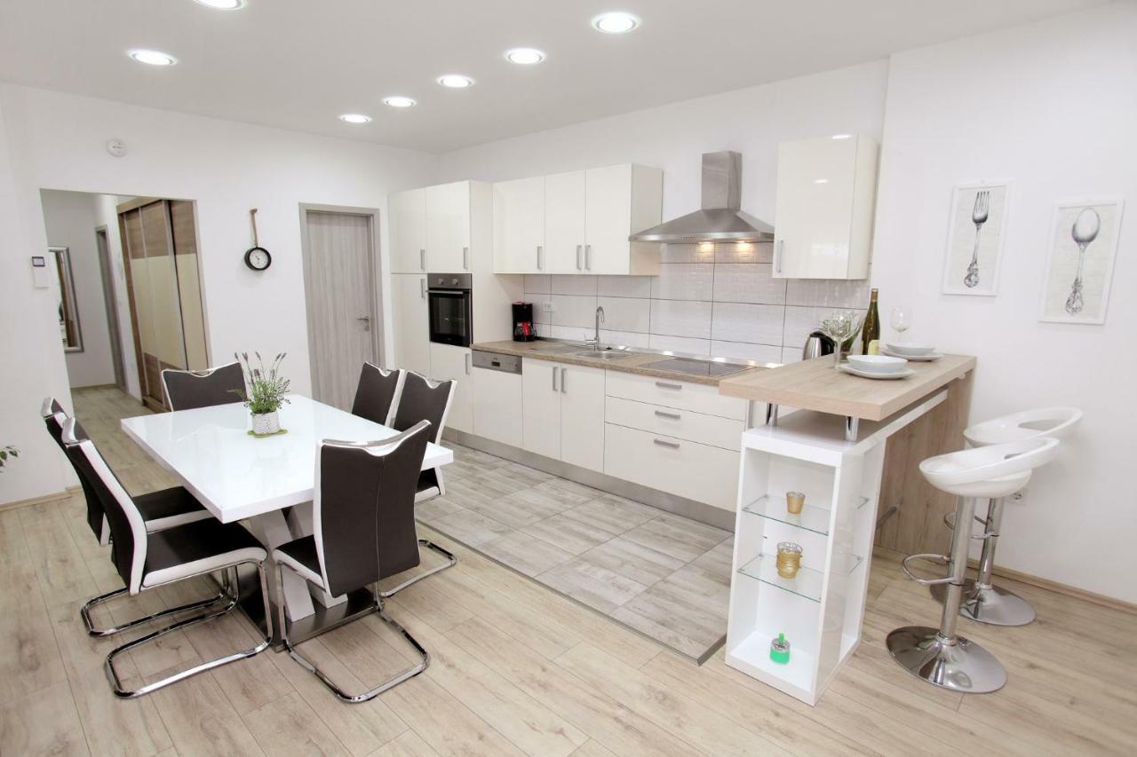 Apartments Viki Trogir Dış mekan fotoğraf
