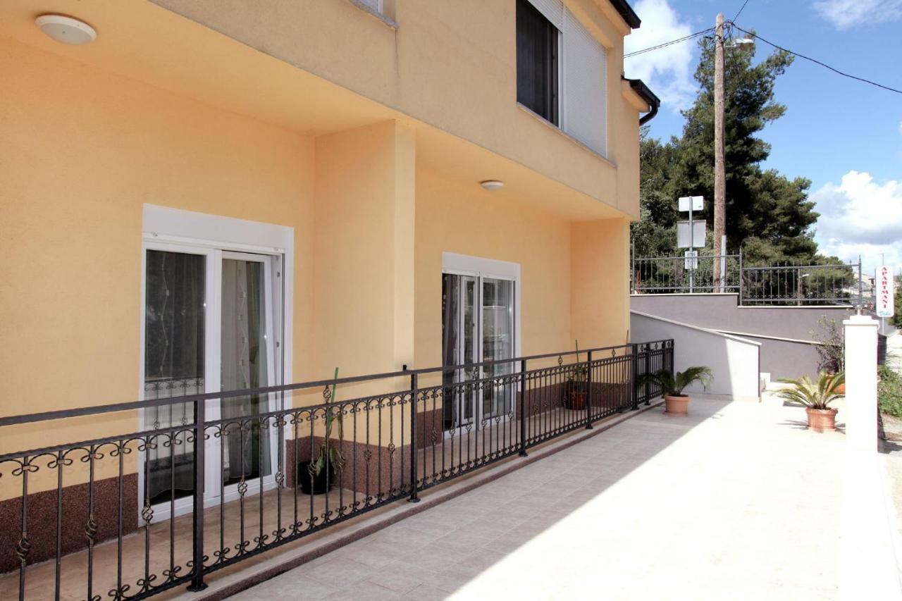 Apartments Viki Trogir Dış mekan fotoğraf